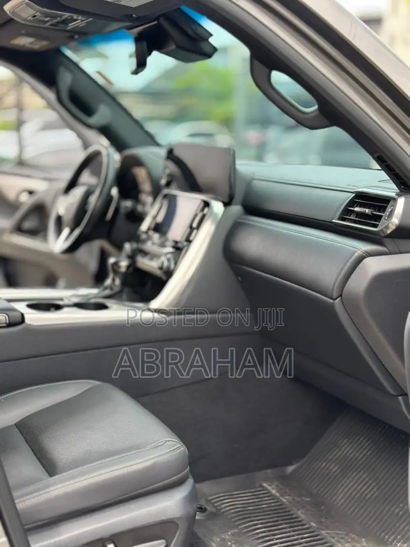 Lexus LX 600 2022 Gray