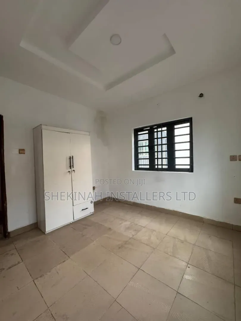 Furnished 5bdrm Duplex in Behind Eng Lere, Basorun for sale