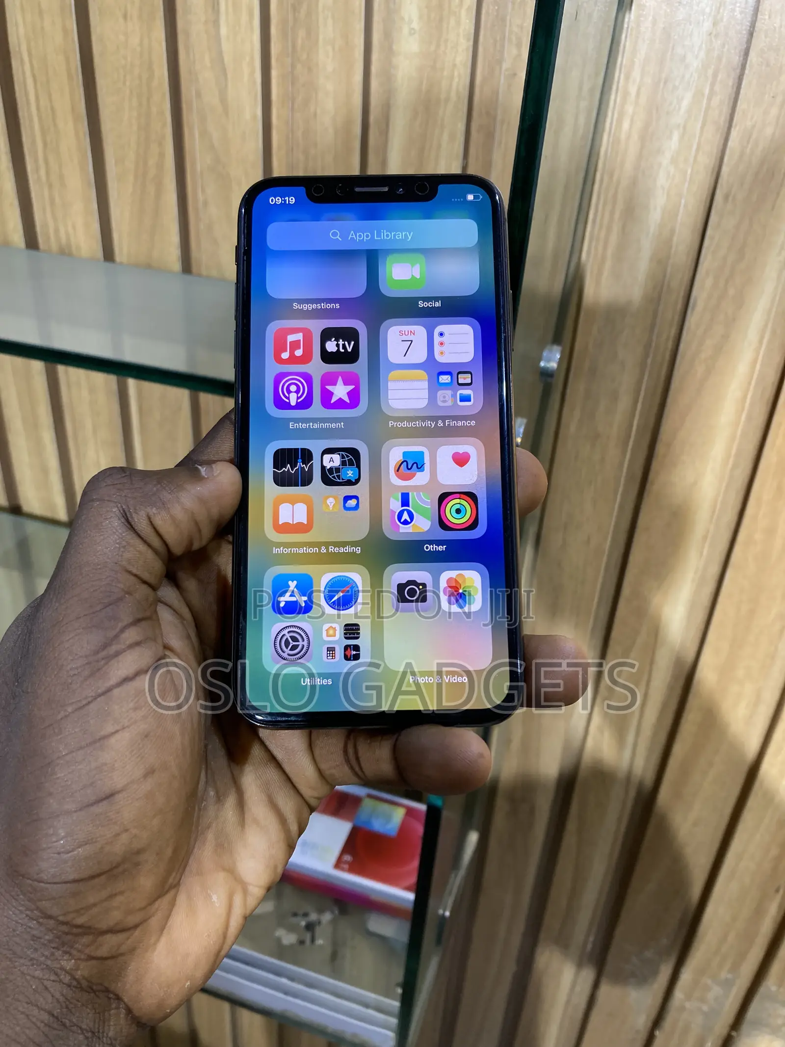 Apple iPhone X 64 GB Black