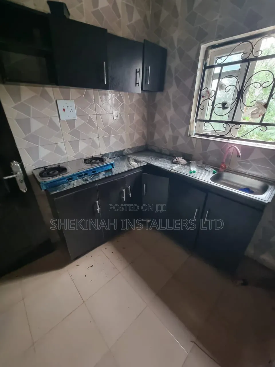 Furnished 5bdrm Duplex in Behind Eng Lere, Basorun for sale