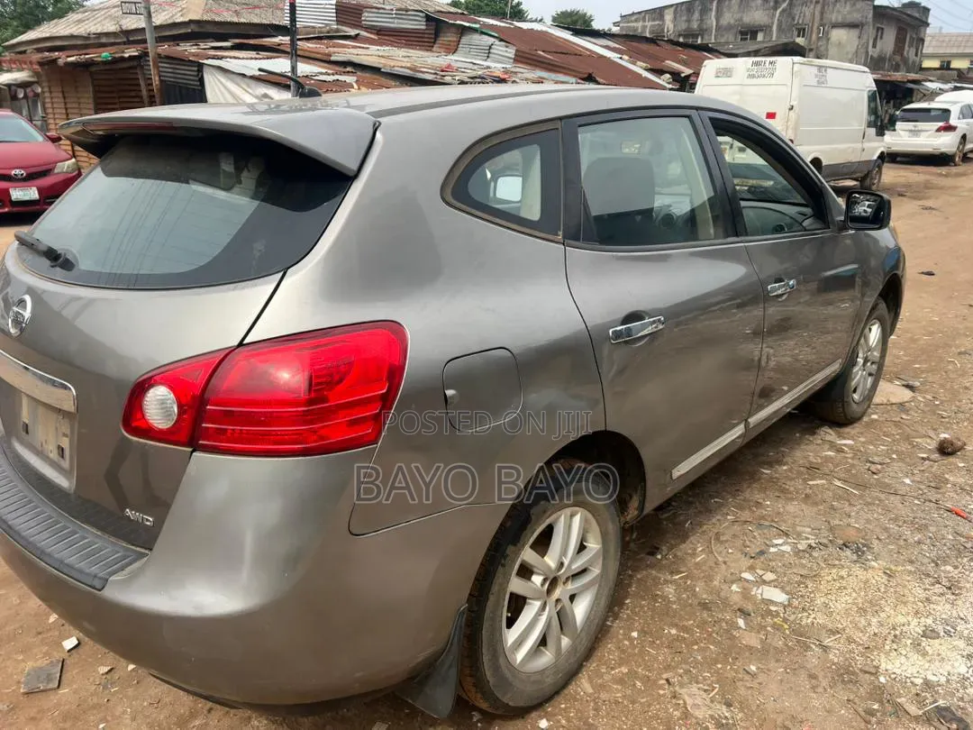 Nissan Rogue SV 2012 Gray