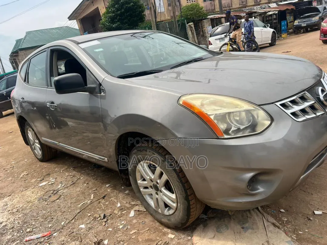 Nissan Rogue SV 2012 Gray