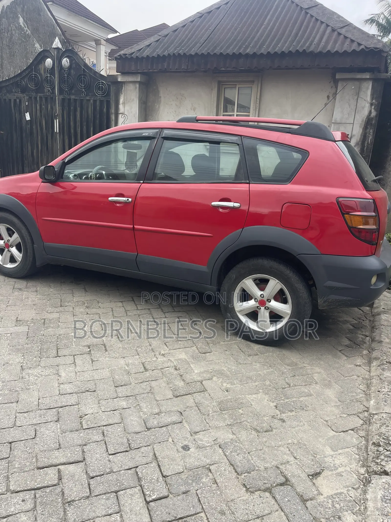 Pontiac Vibe Automatic 2004 Red