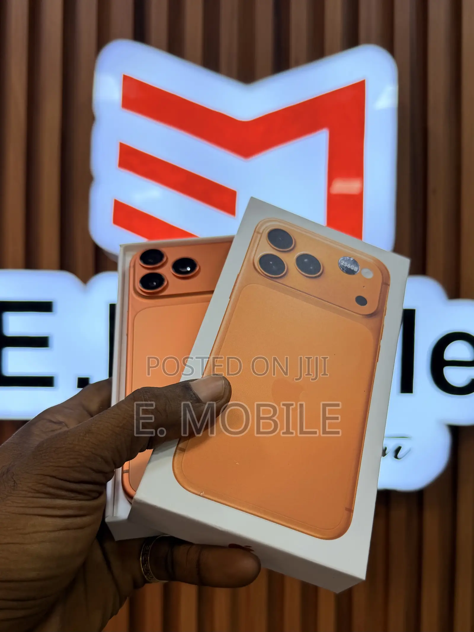 New Apple iPhone 17 Pro Max 256 GB Orange