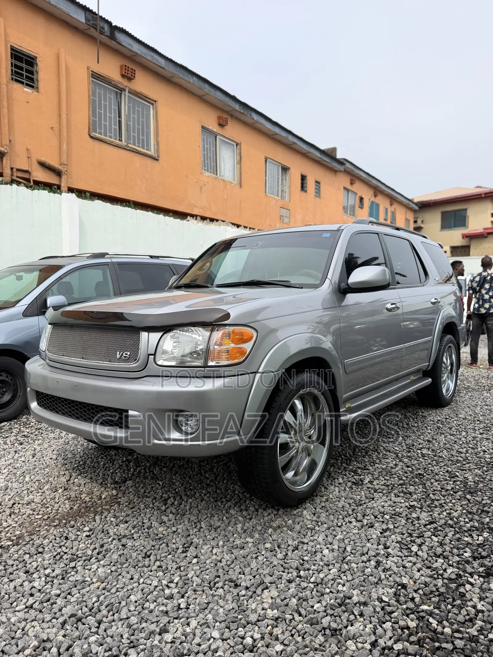 Toyota Sequoia Limited 4dr SUV (4.7L 8cyl 4A) 2001 Silver