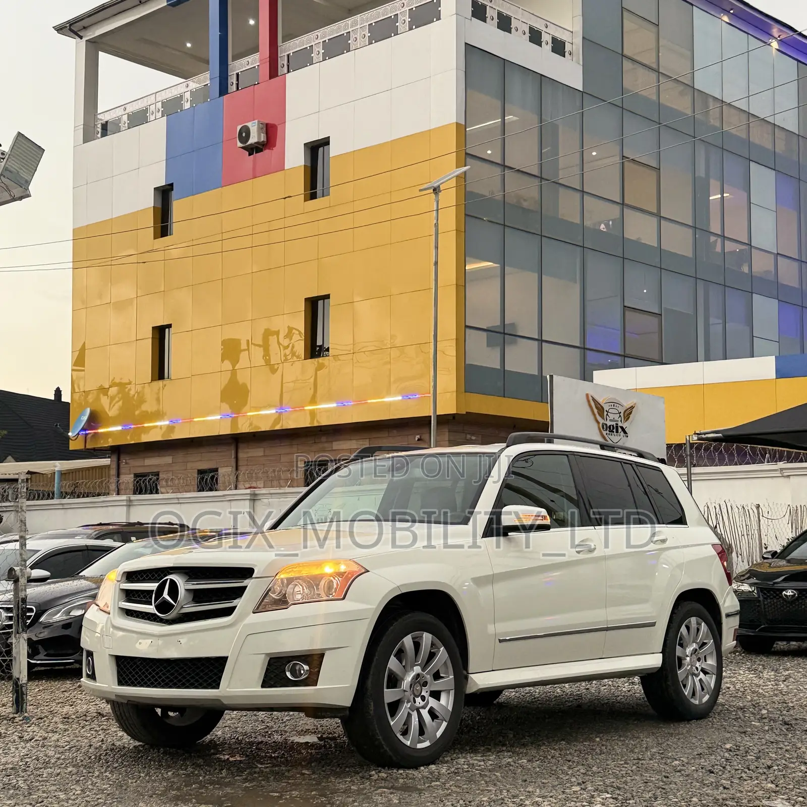 Mercedes-Benz GLK-Class 350 4MATIC 2010 White