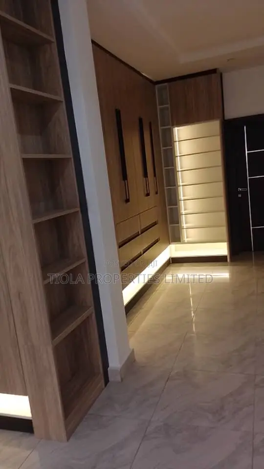 4bdrm Duplex in Peachville Estate, Kaura for rent