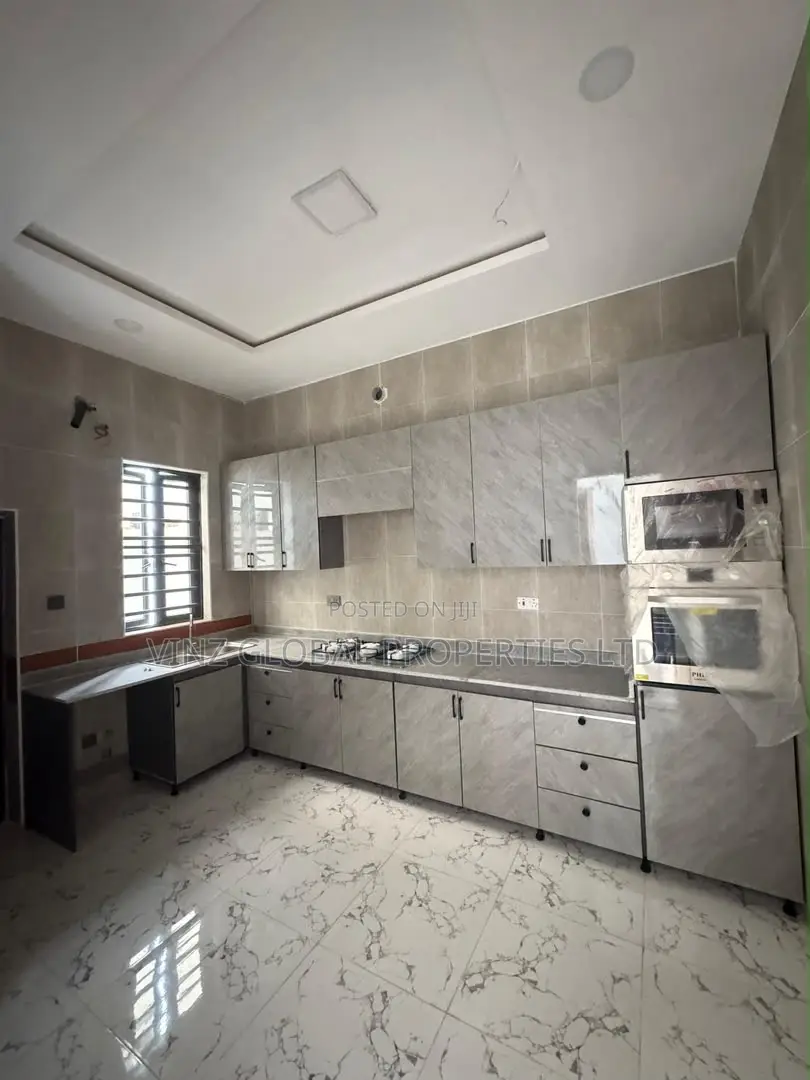 4bdrm Duplex in Ajah, Lekki for rent