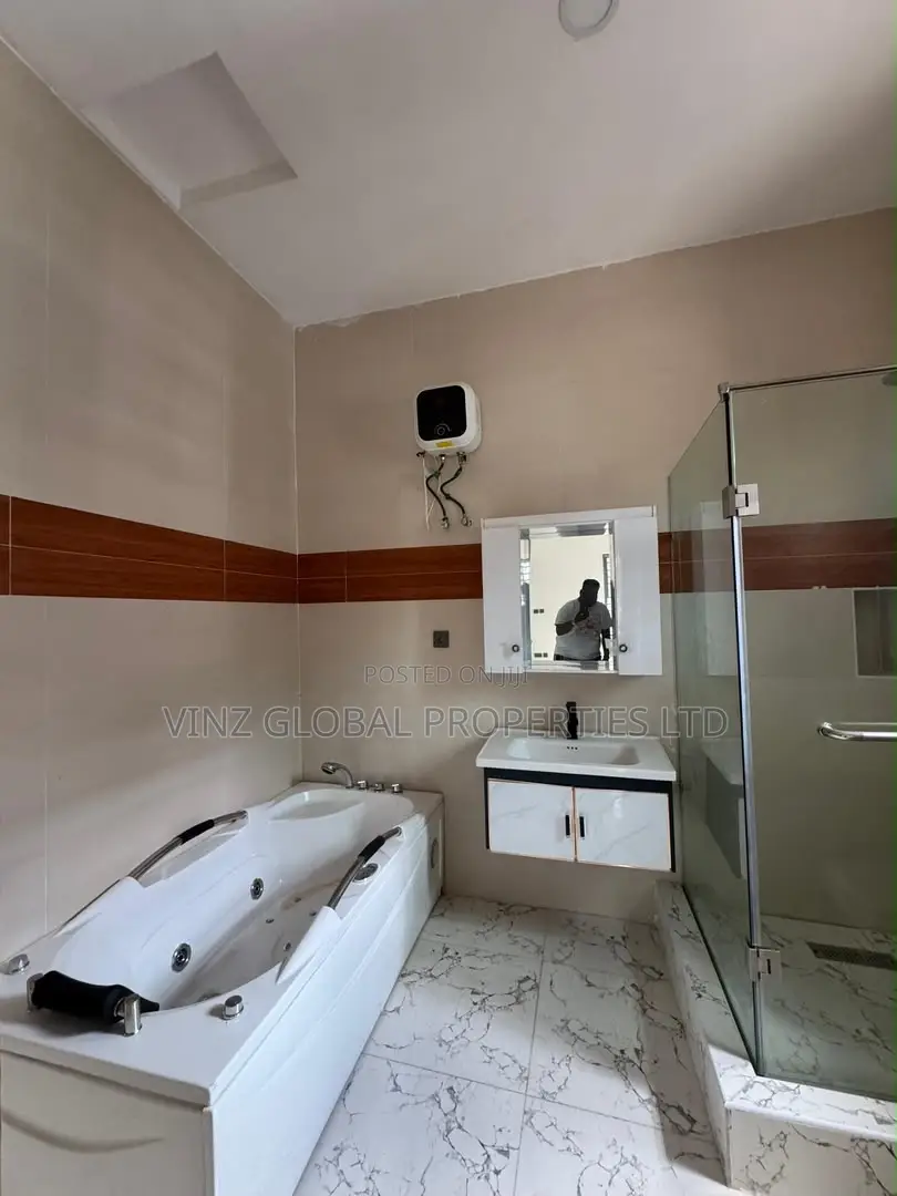 4bdrm Duplex in Ajah, Lekki for rent