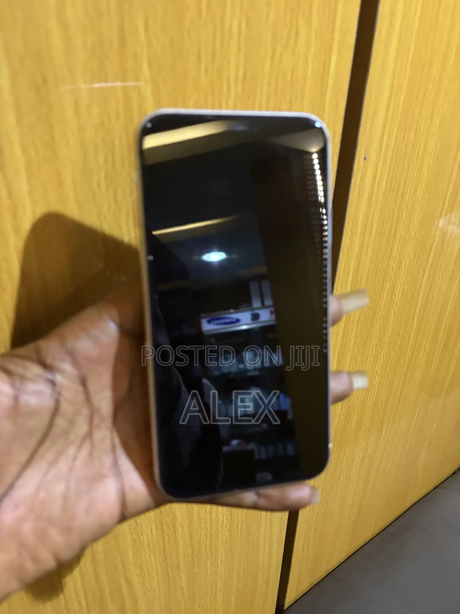 Apple iPhone 11 64 GB White