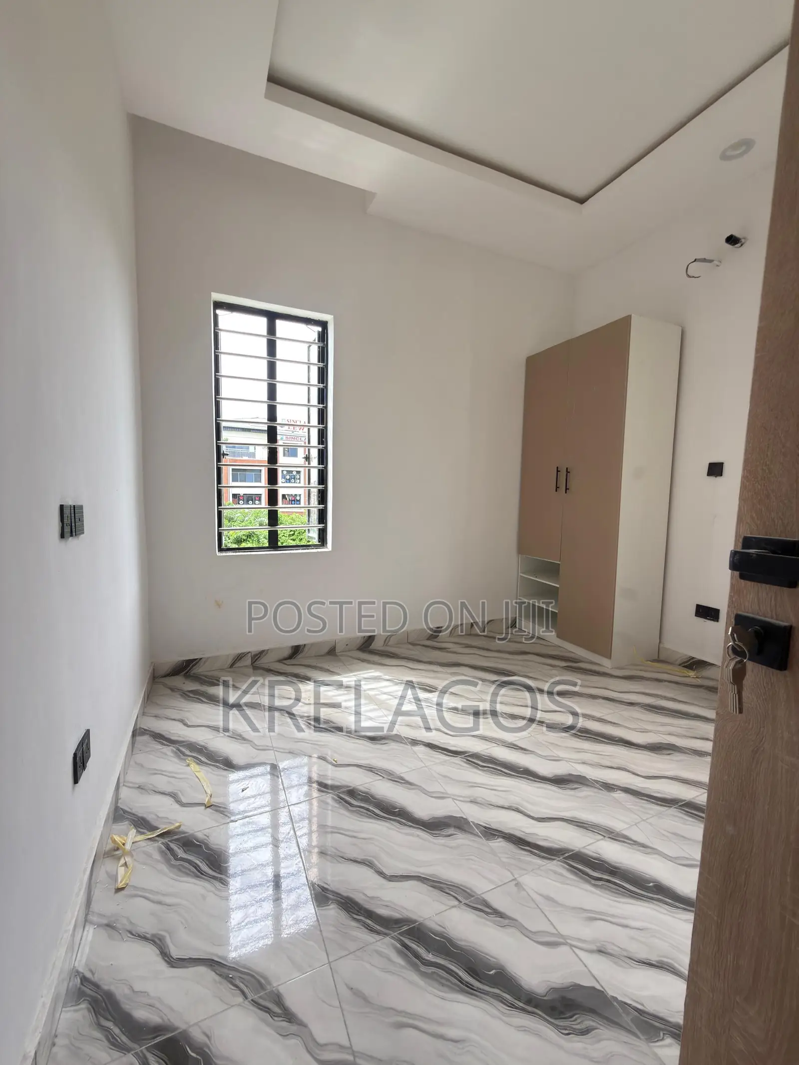 4bdrm Duplex in Ajiwe for sale