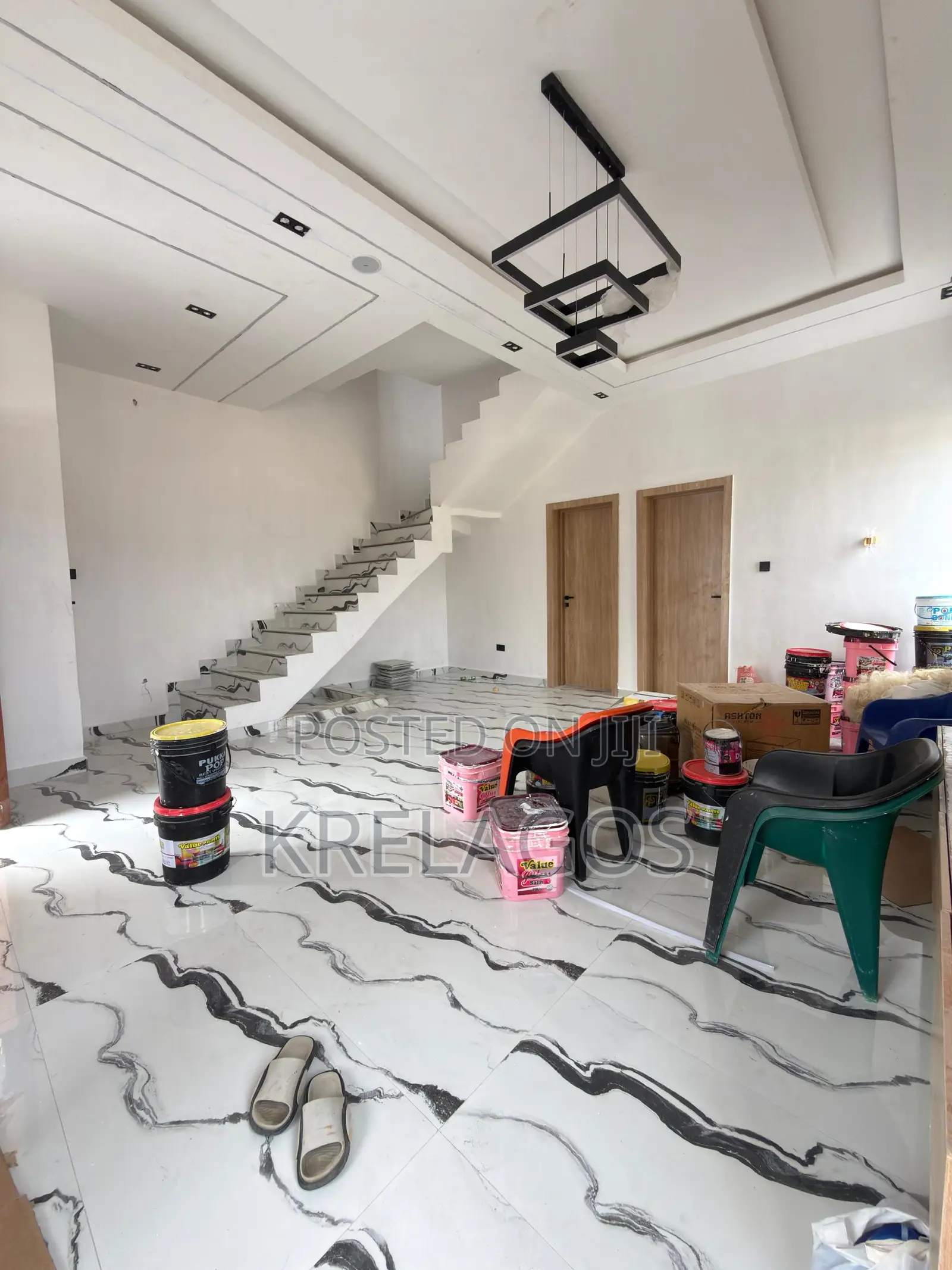 4bdrm Duplex in Ajiwe for sale