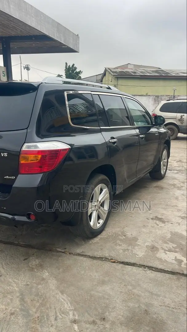 Toyota Highlander Limited 2010 Black