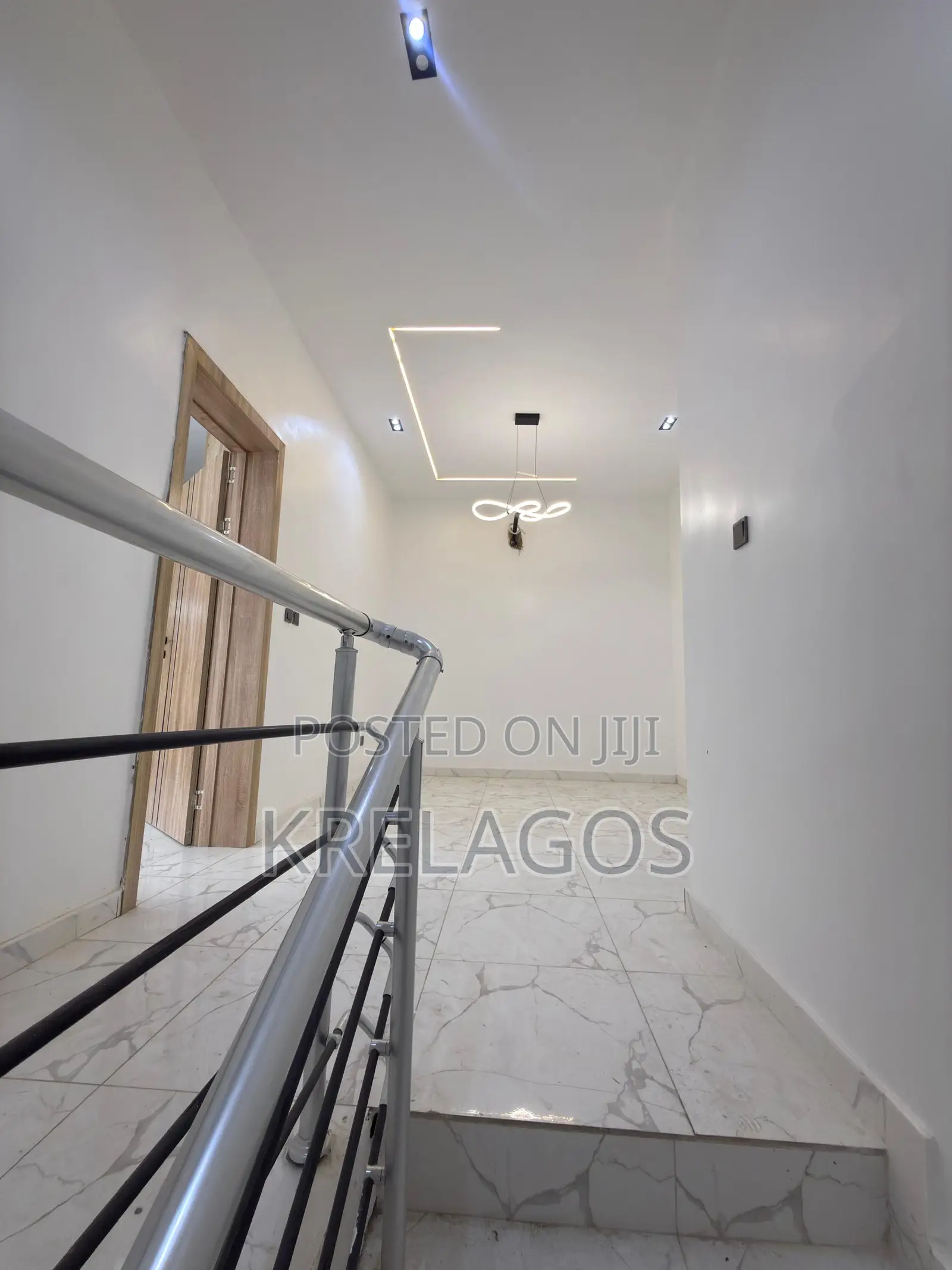 4bdrm Duplex in Ajiwe for sale