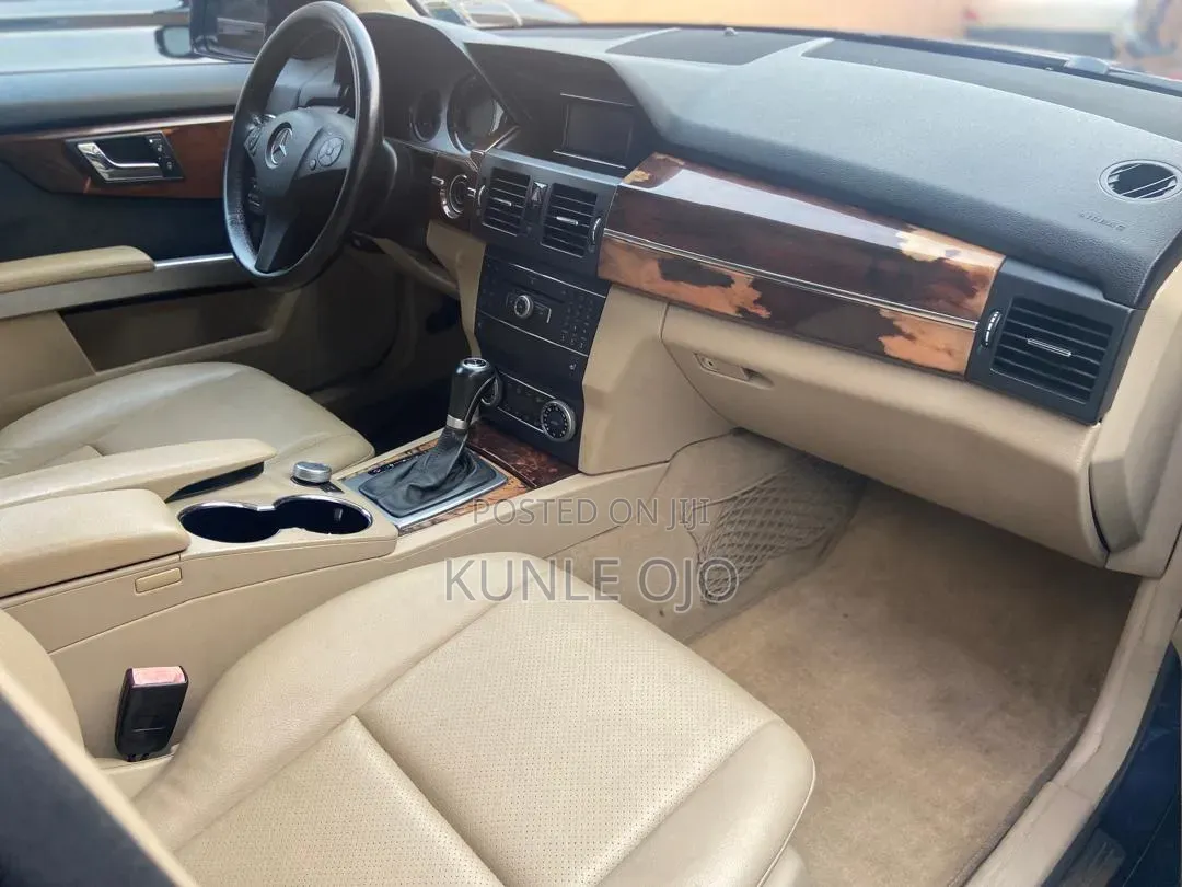 Mercedes-Benz GLK-Class 2010 Blue