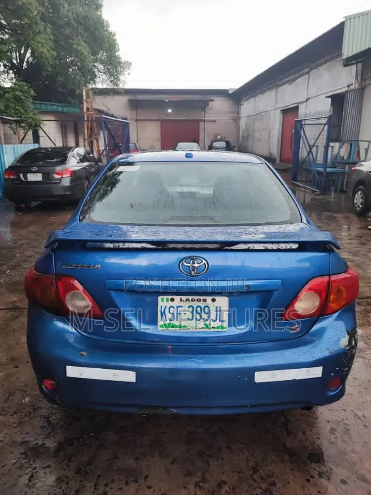 Toyota Corolla 2009 Blue