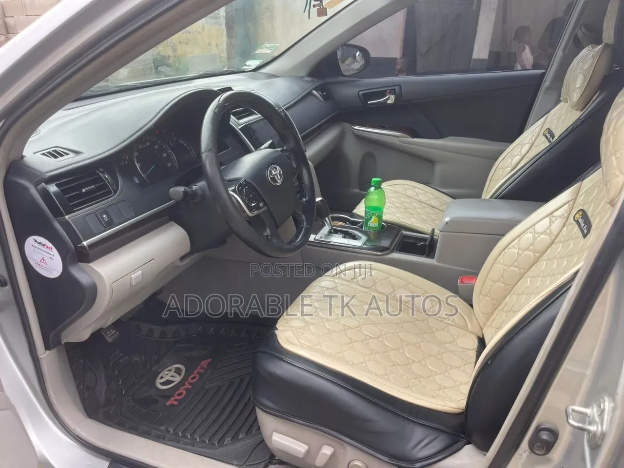 Toyota Camry XLE 4dr Sedan (2.5L 4cyl 6A) 2013 White