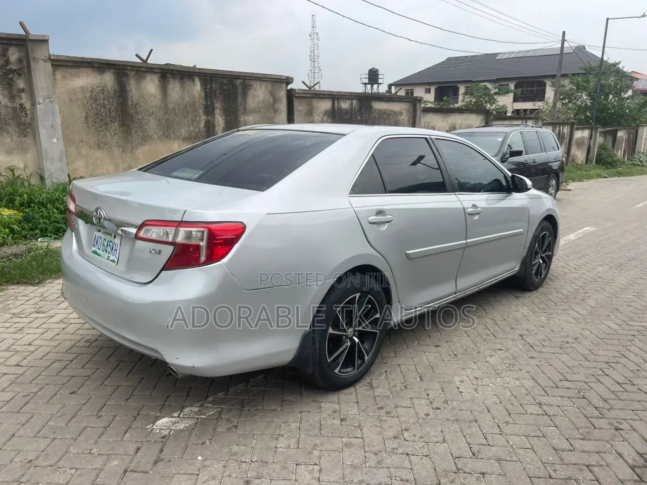 Toyota Camry XLE 4dr Sedan (2.5L 4cyl 6A) 2013 White