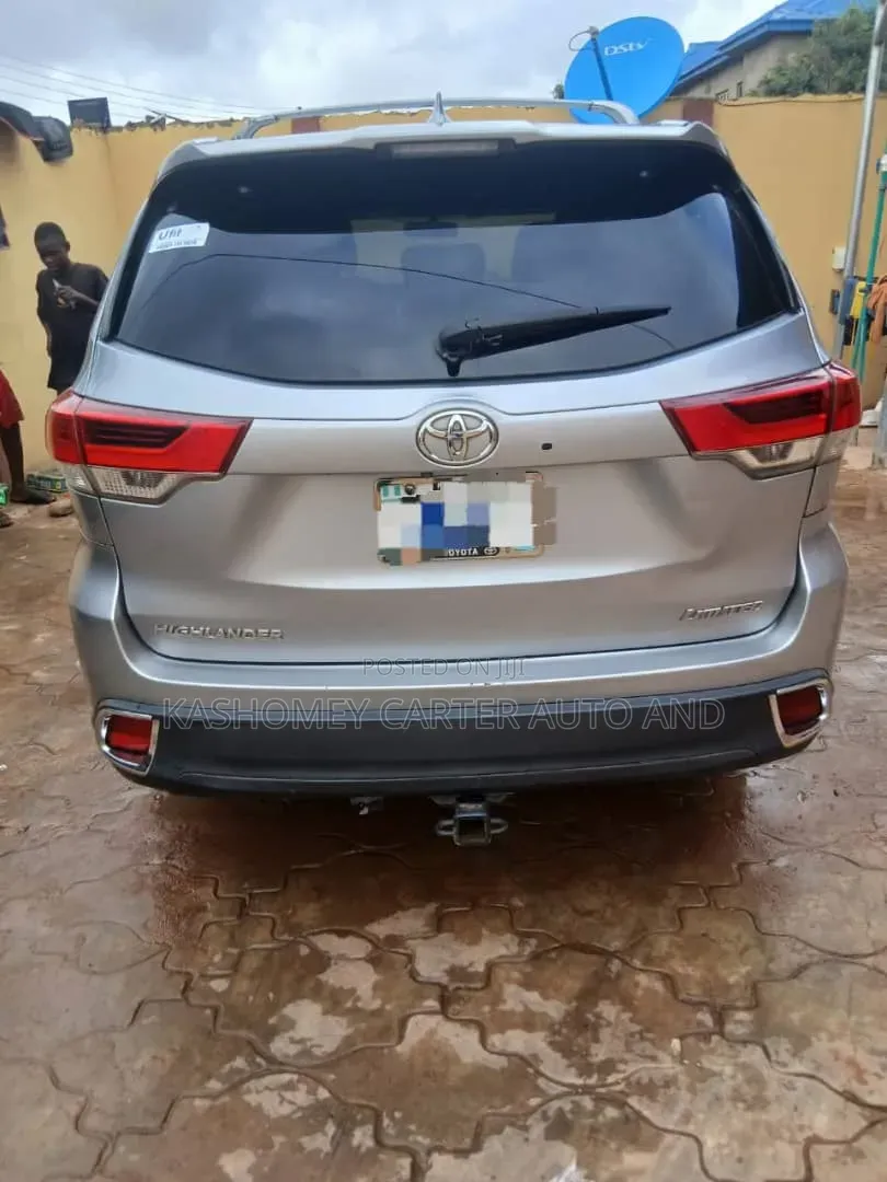 Toyota Highlander 2017 Gray