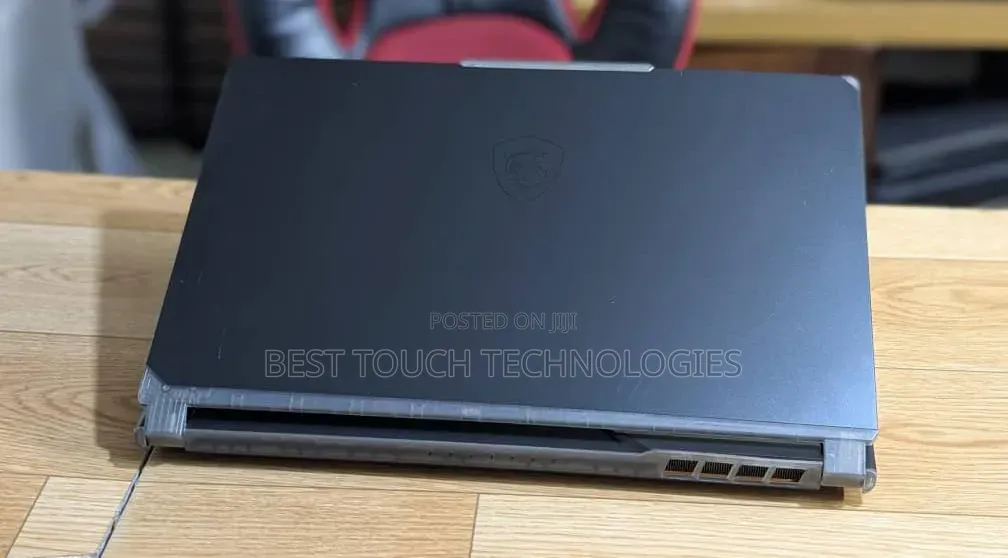 Laptop MSI Cyborg 15 8GB Intel Core i5 SSD 512GB