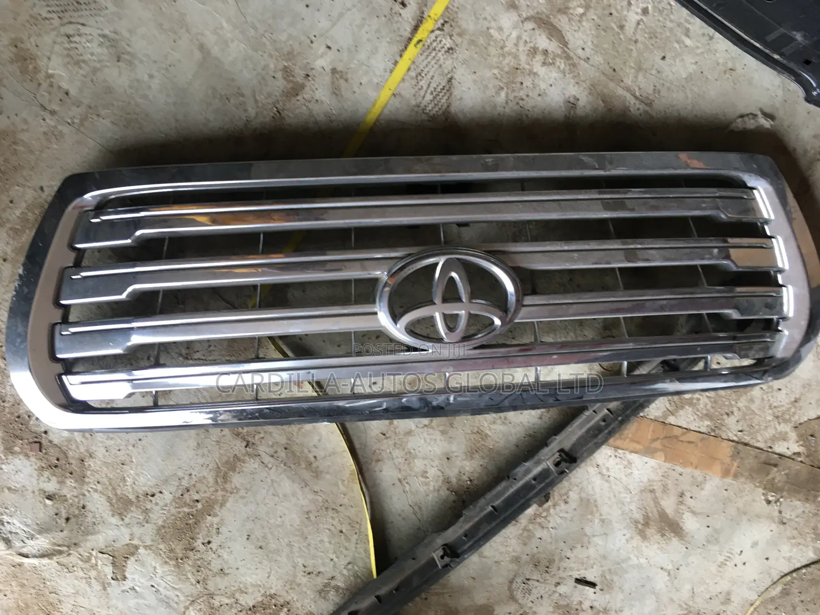 Front Grille Land Cruiser 2015