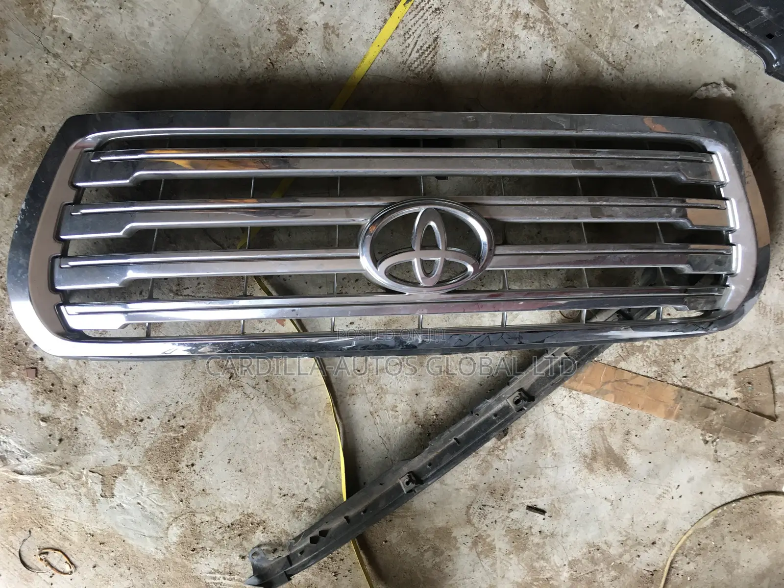 Front Grille Land Cruiser 2015