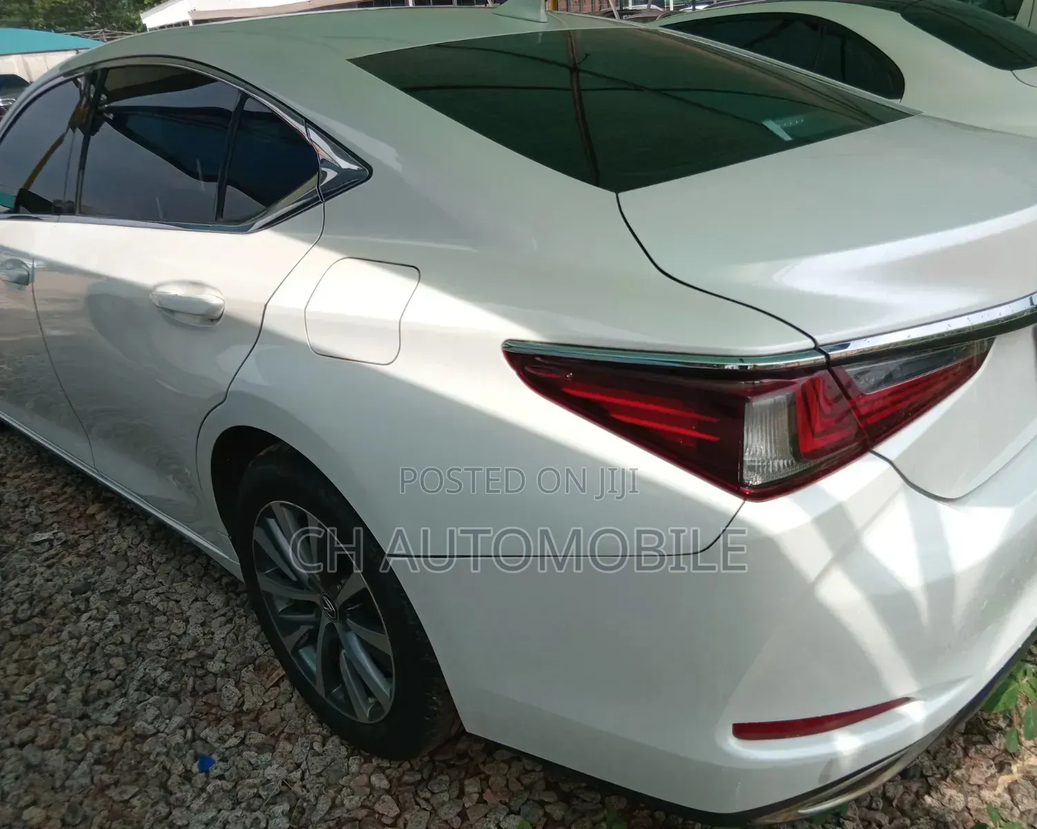 Lexus ES 350 Ultra Luxury FWD 2019 Off white