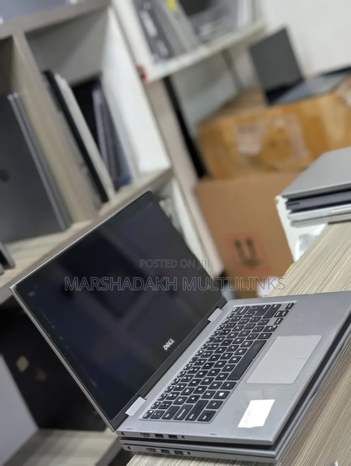 Laptop Dell Inspiron 13 5368 4GB Intel Core i3 SSD 128GB