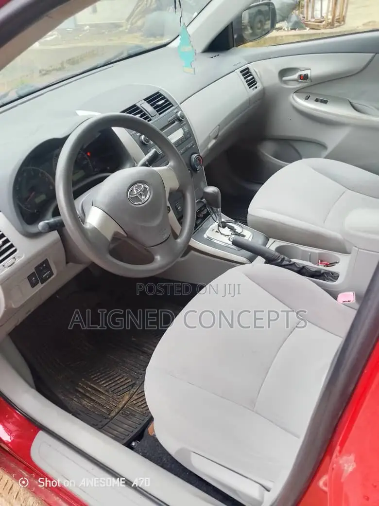 Toyota Corolla LE 4dr Sedan (1.8L 4 cyl 4A) 2009 Red