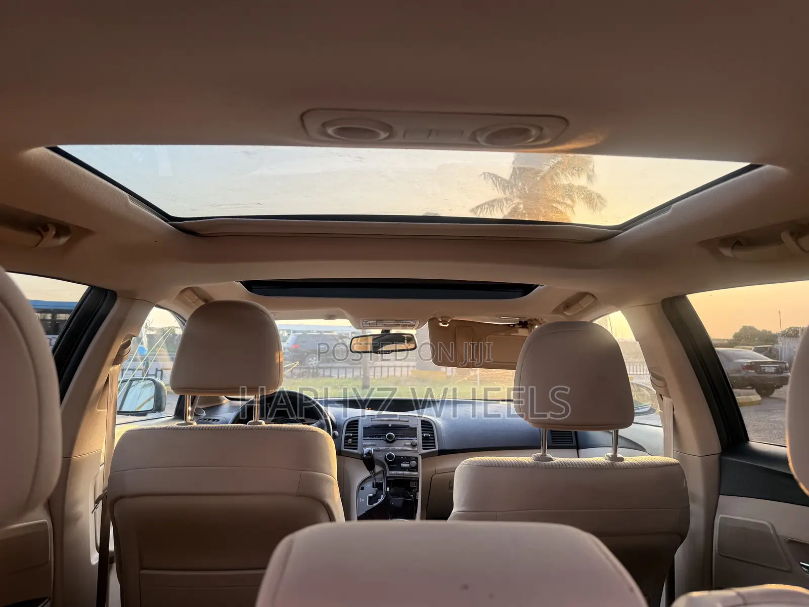 Toyota Venza XLE 2010 White