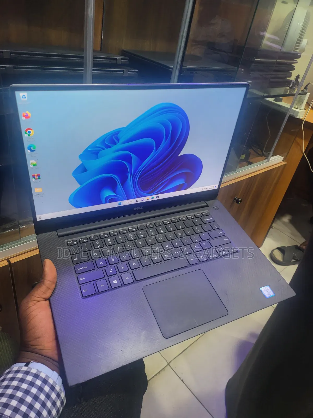 Laptop Dell Precision 15 5520 16GB Intel Core i7 SSD 256GB