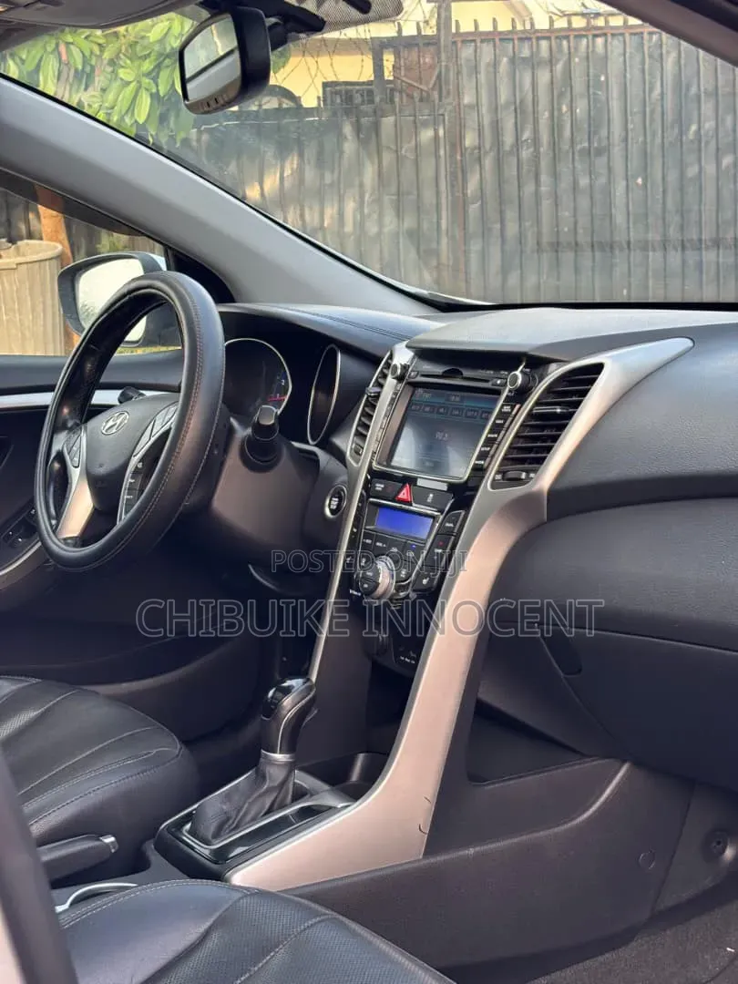 Hyundai Elantra 2013
