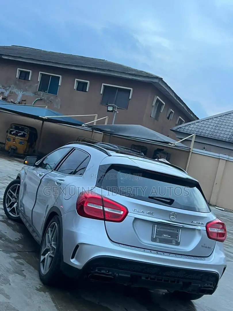 Mercedes-Benz GLA-Class 2016 Silver