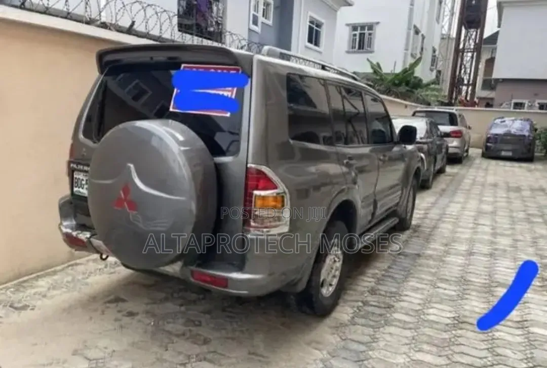 Mitsubishi Pajero Sport 2004 Gray