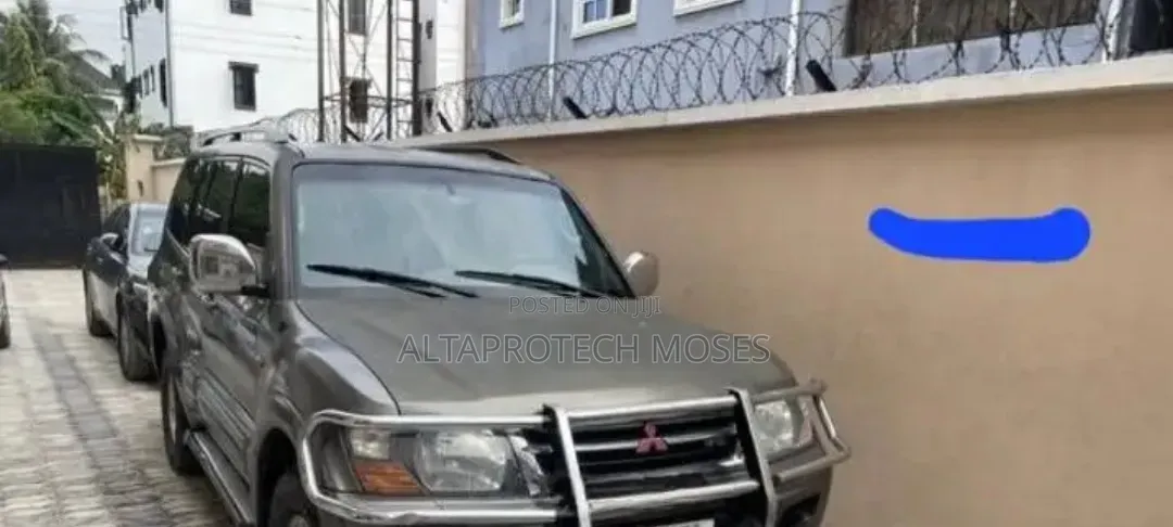 Mitsubishi Pajero Sport 2004 Gray