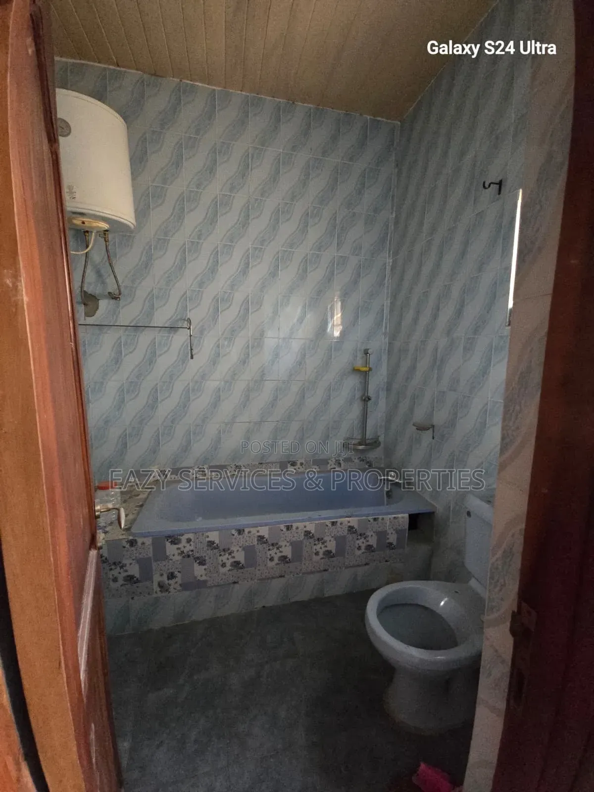 5bdrm Duplex in Gated And Secured, Badore for sale