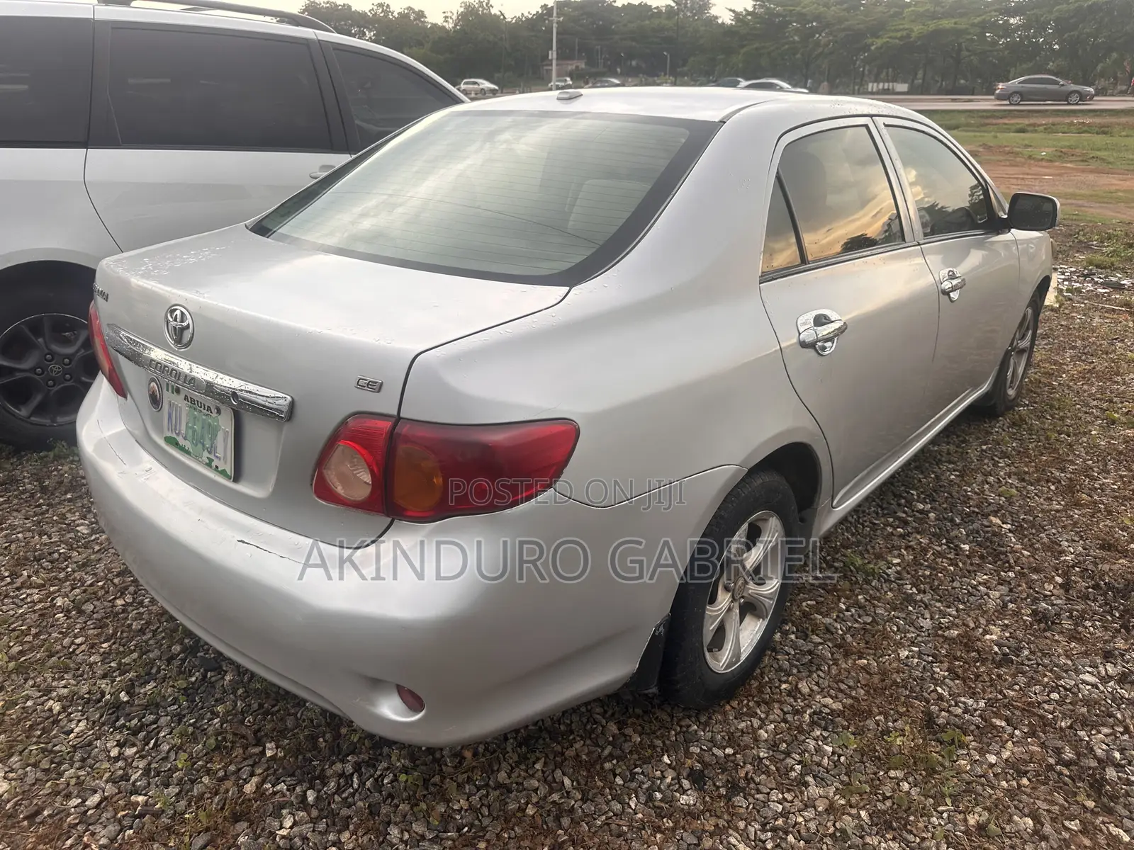 Toyota Corolla LE 4dr Sedan (1.8L 4cyl 4A) 2010 Silver