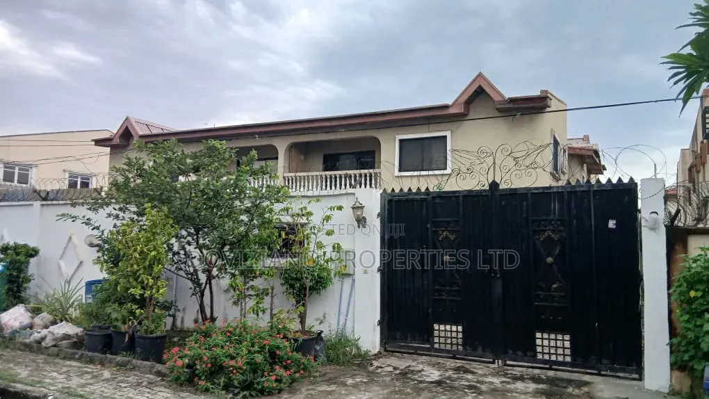 5bdrm Duplex in Lekki Phase 1 for rent