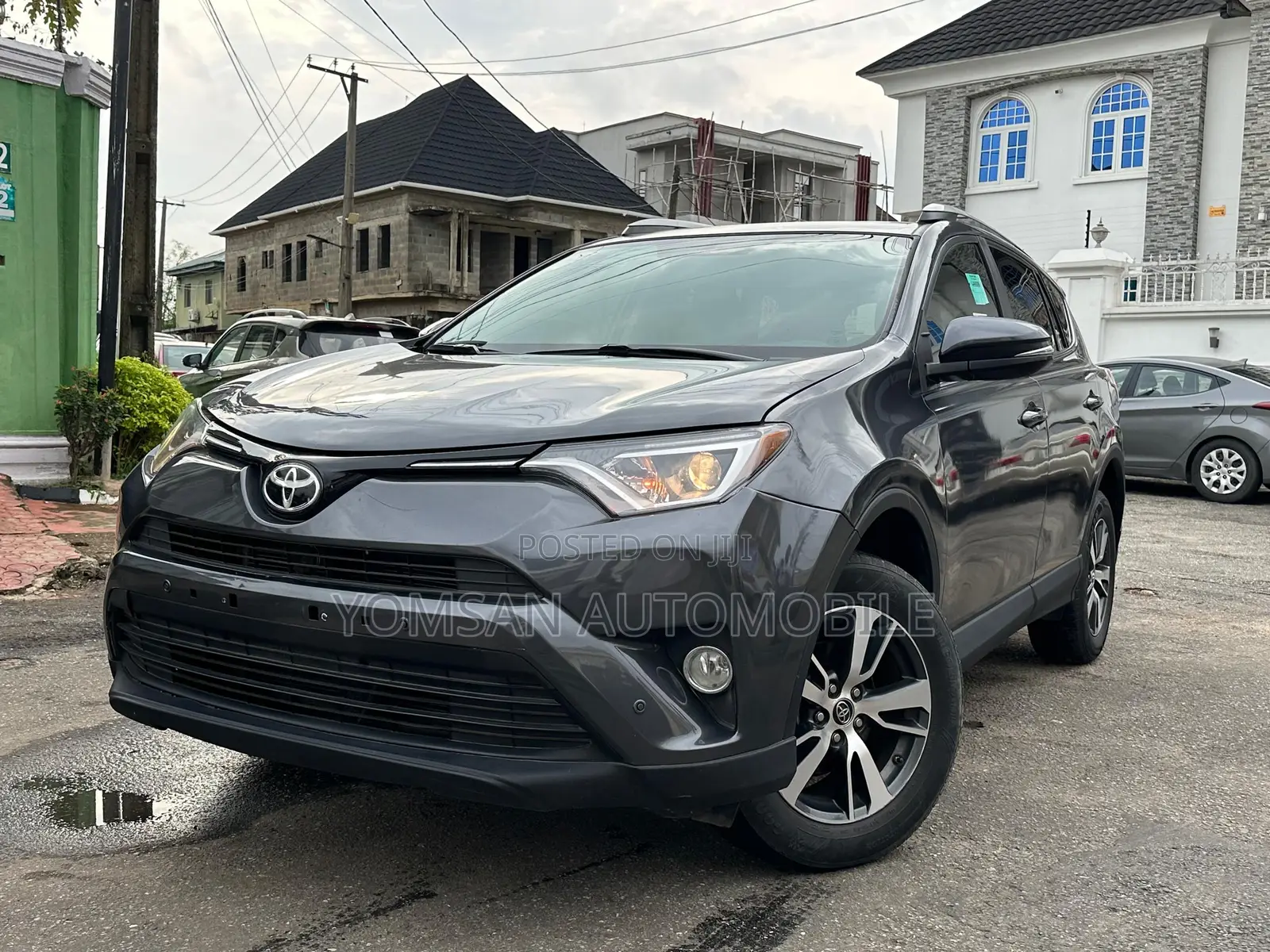 Toyota RAV4 Limited AWD (2.5L 4cyl 6A) 2017 Gray