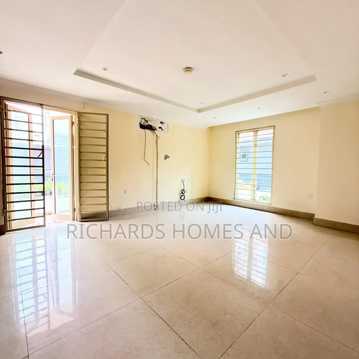 4bdrm Apartment in Old Ikoyi for rent