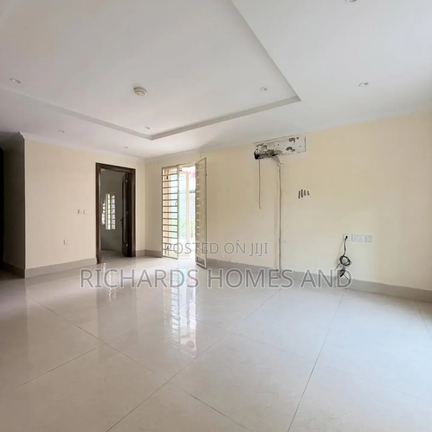 4bdrm Apartment in Old Ikoyi for rent
