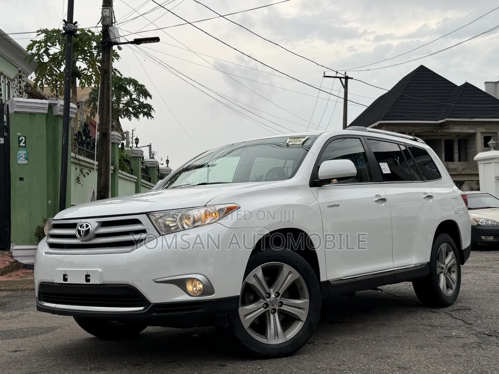 Toyota Highlander Limited 2012 White