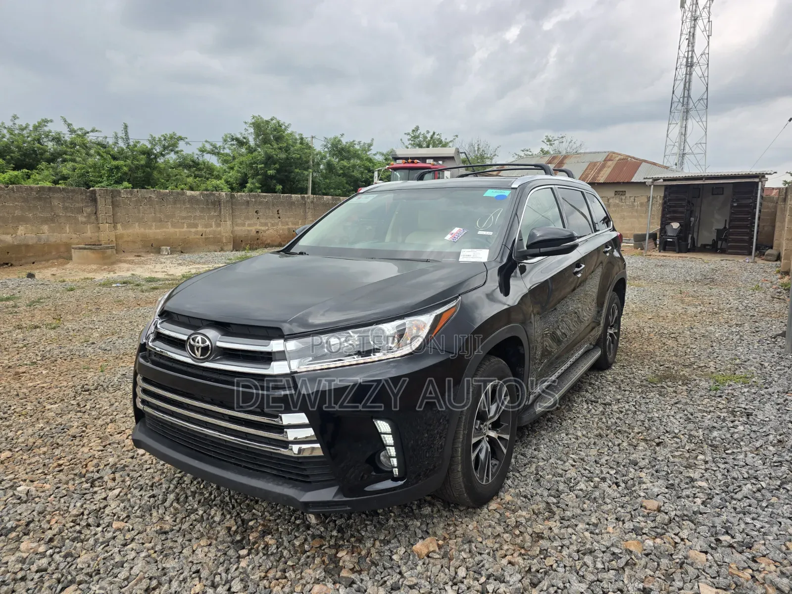 Toyota Highlander XLE 4x4 V6 (3.5L 6cyl 8A) 2018 Black