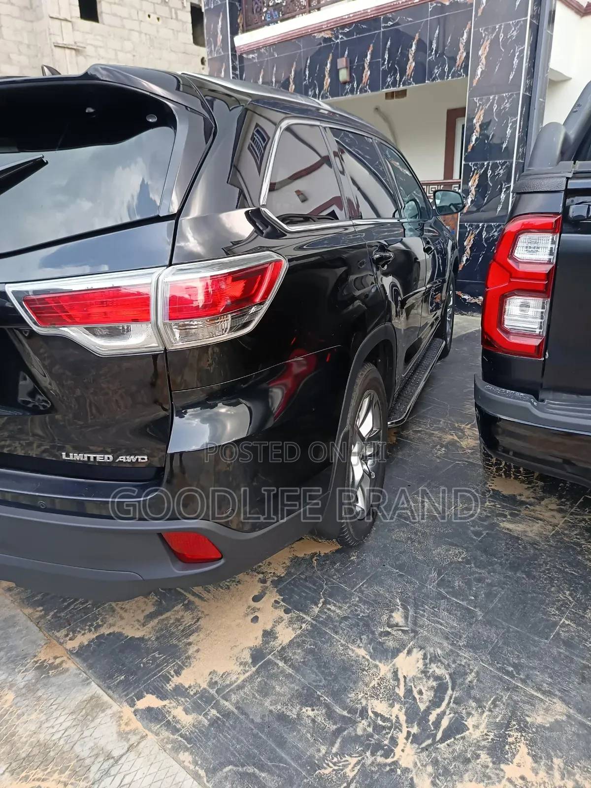 Toyota Highlander Limited 4dr SUV AWD (3.5L 6cyl 6A) 2015 Black