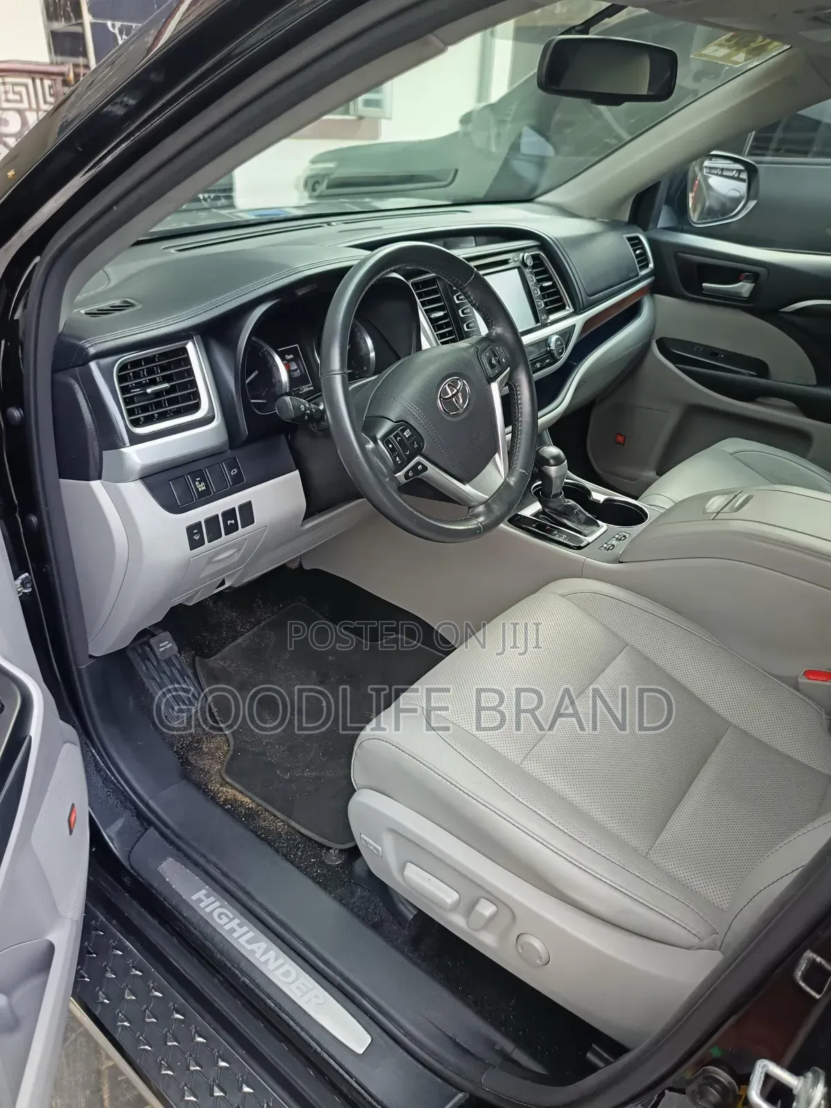 Toyota Highlander Limited 4dr SUV AWD (3.5L 6cyl 6A) 2015 Black