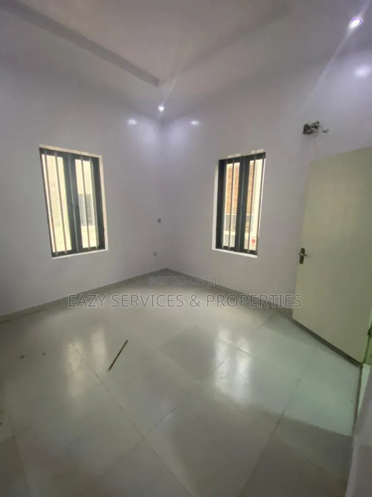 4bdrm Duplex in Gated And Secured, Agungi for rent