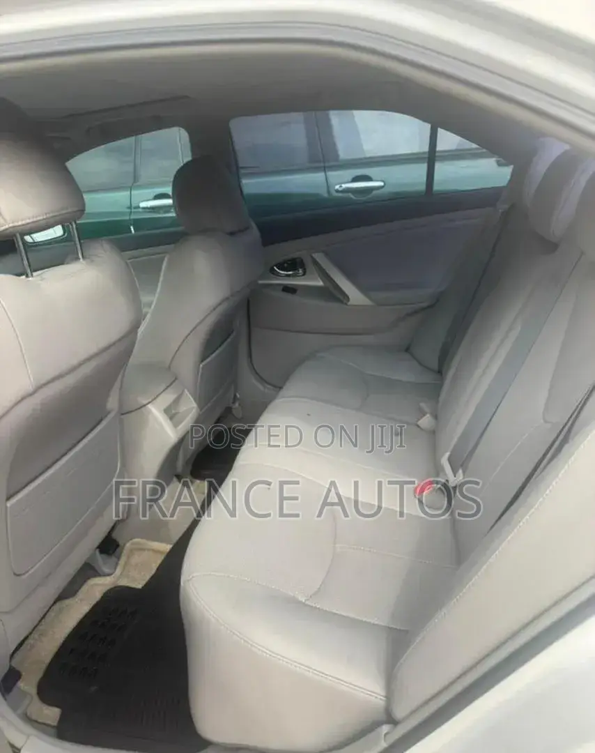 Toyota Camry 2009 White