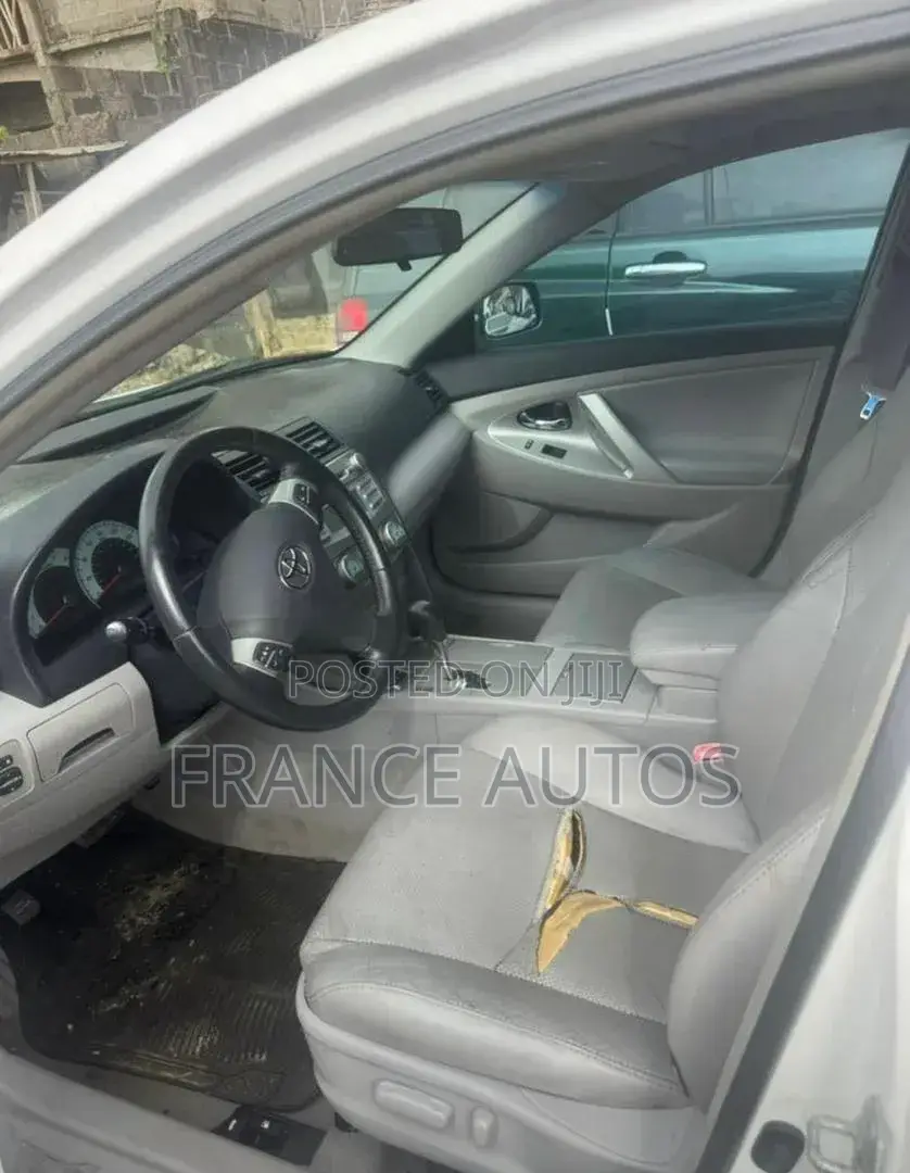 Toyota Camry 2009 White