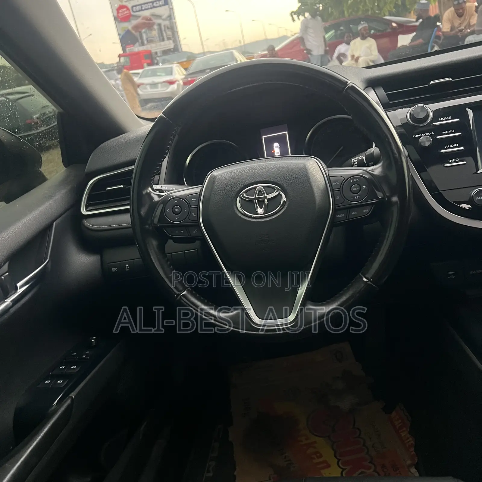 Toyota Camry 2018 White