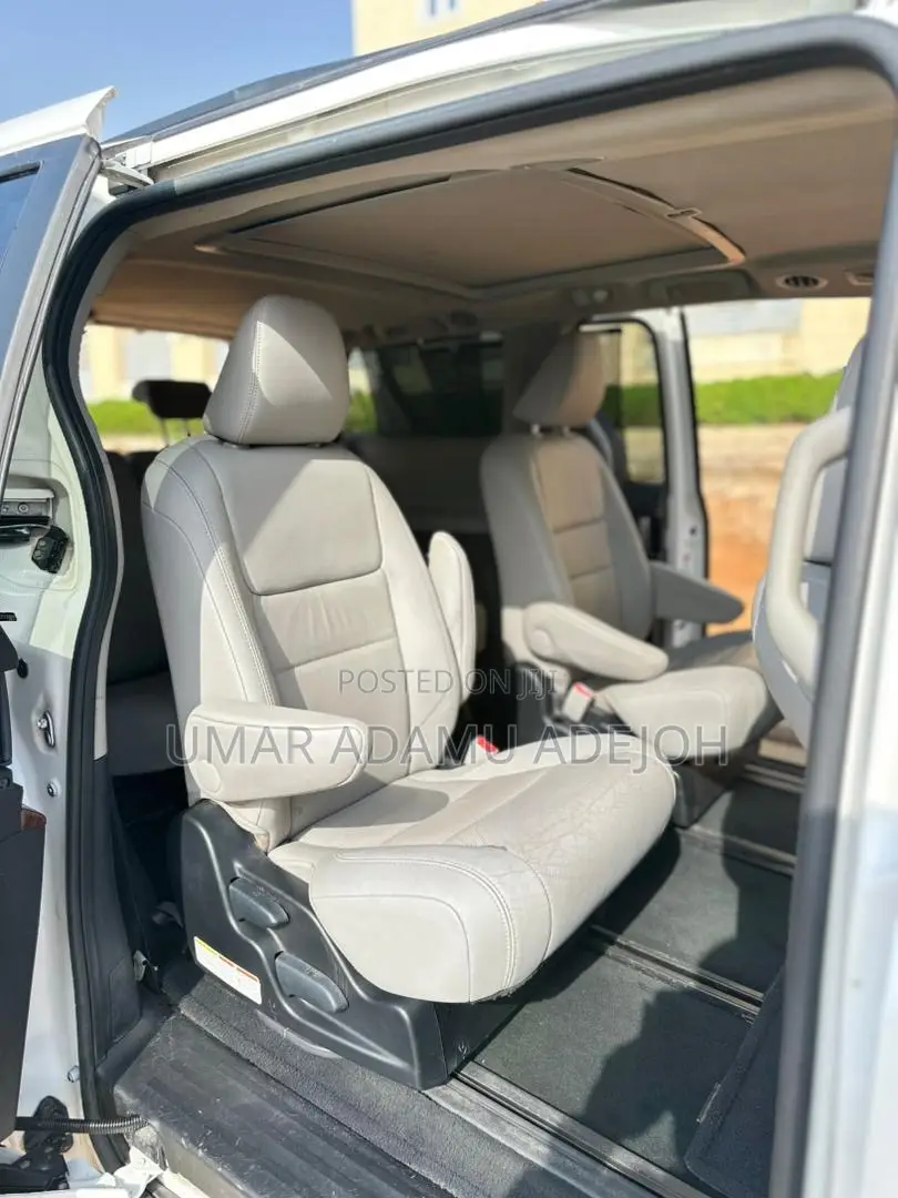 Toyota Sienna 2015 White